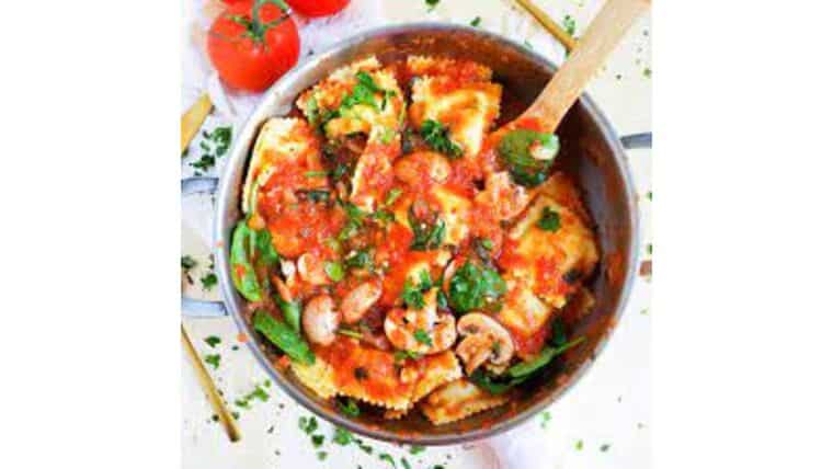 Baked Spinach Ravioli In Garlic Tomato Sauce | Purchase | Rental