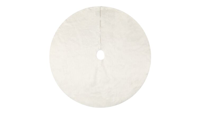 Faux Fur Tree Skirt 60" Round - White | Rental