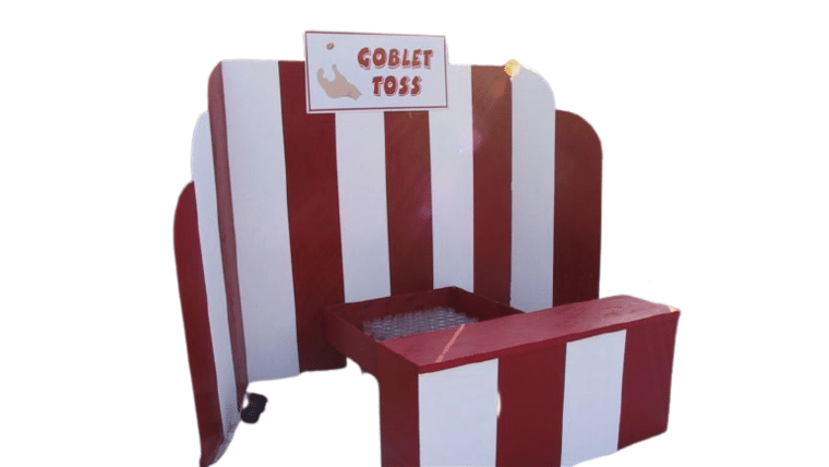 Scalloped Red & White Wood Carnival Booth | Rental Scalloped Red & White Wood Carnival Booth | Rental