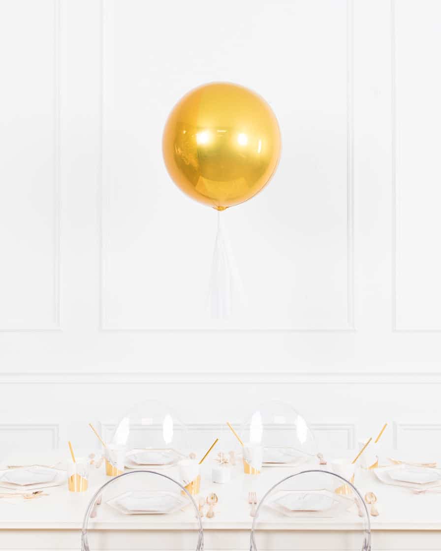 Baptism/Communion – 16in Foil Balloon Centerpiece with Skirt | Rental