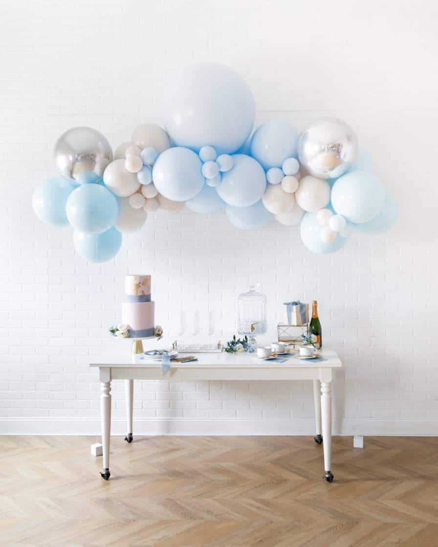 Château – Floating Balloon Arch – 5ft | Rental Château – Floating Balloon Arch – 5ft | Rental