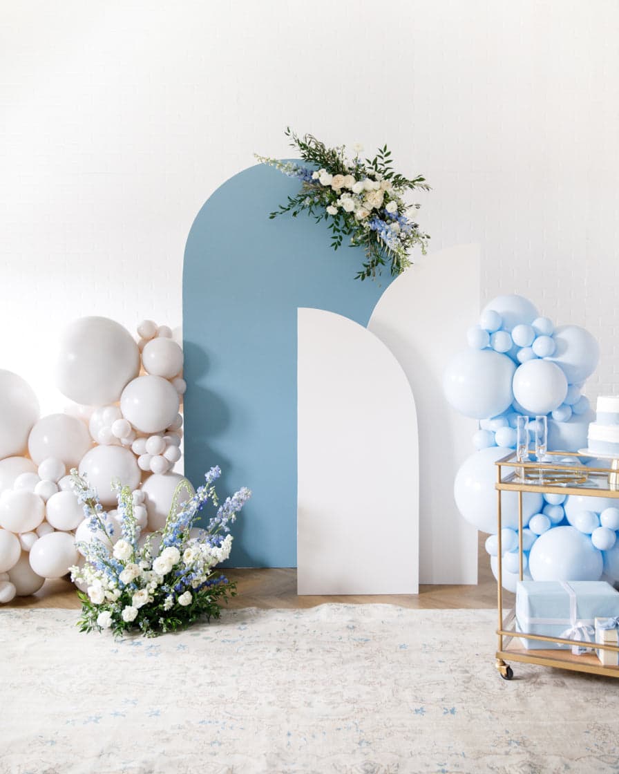 Provence – Bellamy Celebratory Panel with Floral Arrangements | Rental