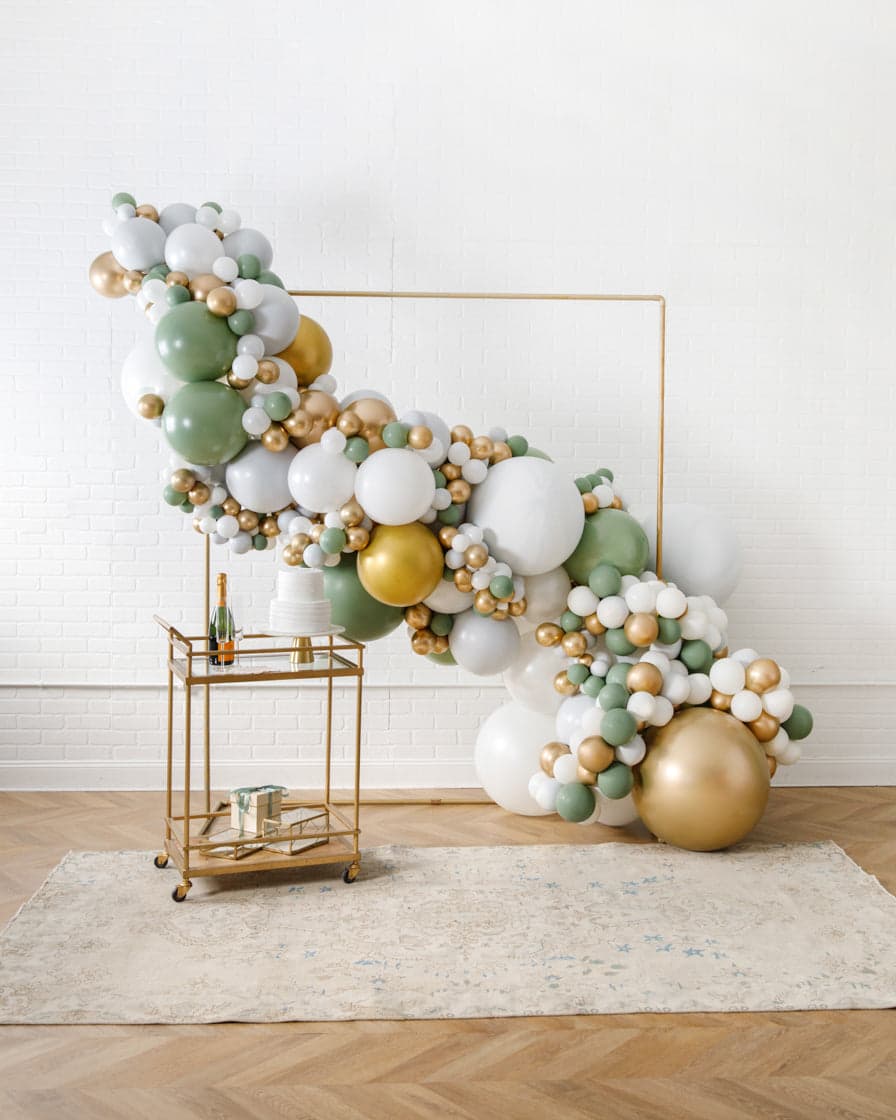 Botanical – 7×7 Frame Install Piece | Rental