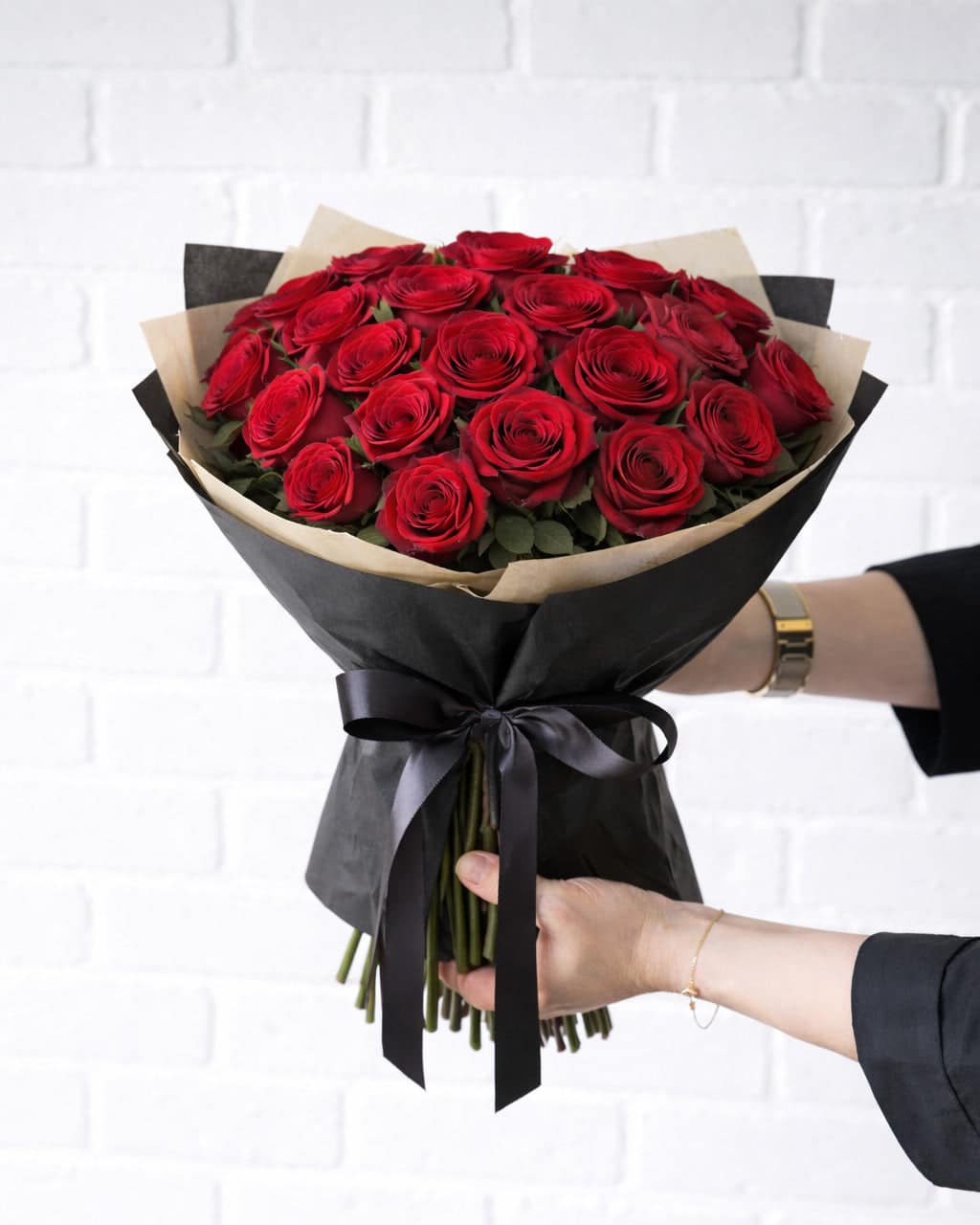 Grand Rose Floral Bouquet | Rental Grand Rose Floral Bouquet | Rental