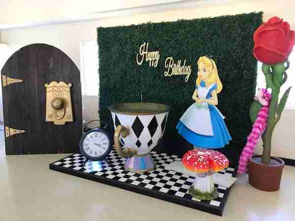Alice in Wonderland Package A | Rental Alice in Wonderland Package A | Rental